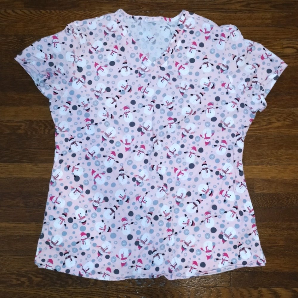 EUC Willow Brook snowman print scrub top